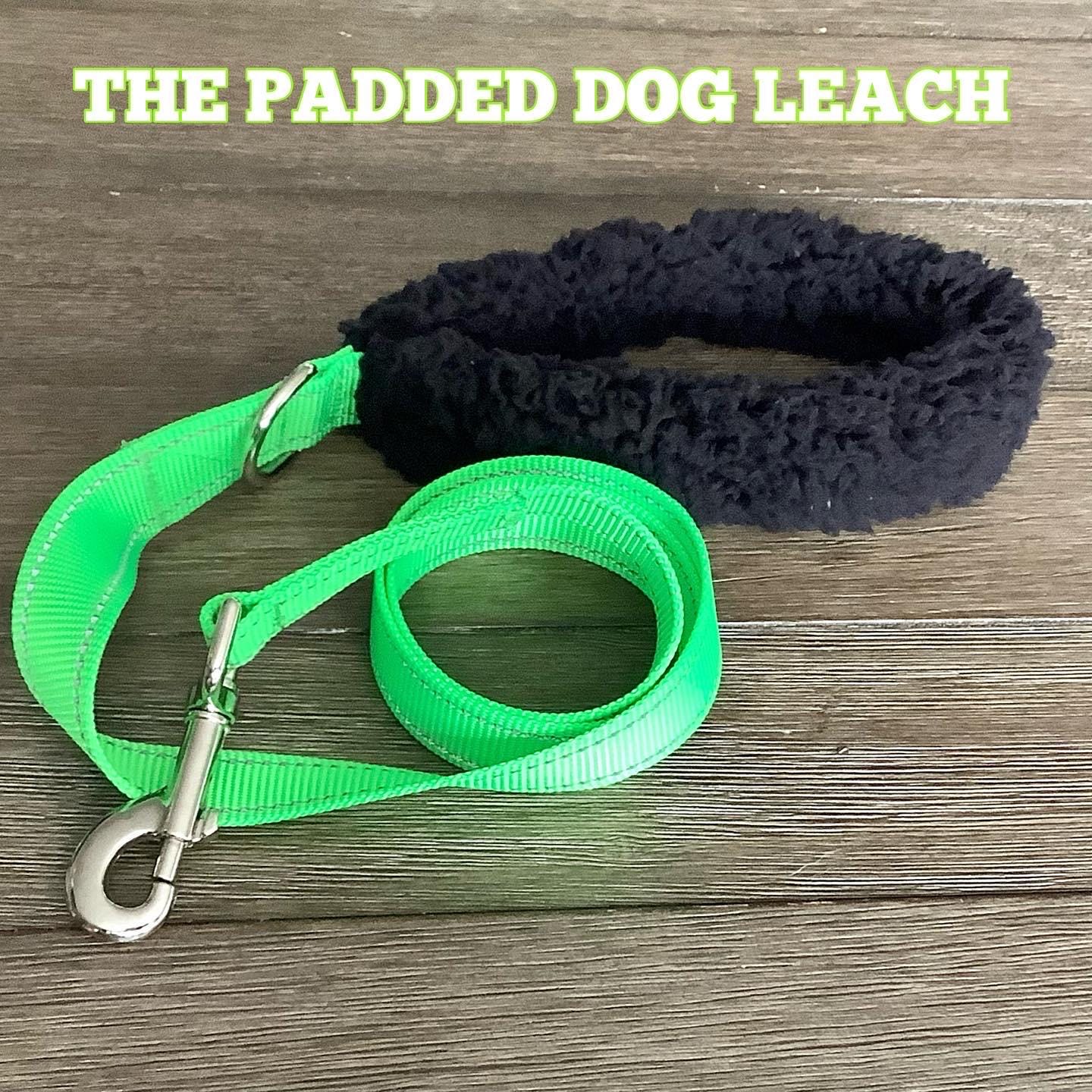 Adjustable dog collar for small dog