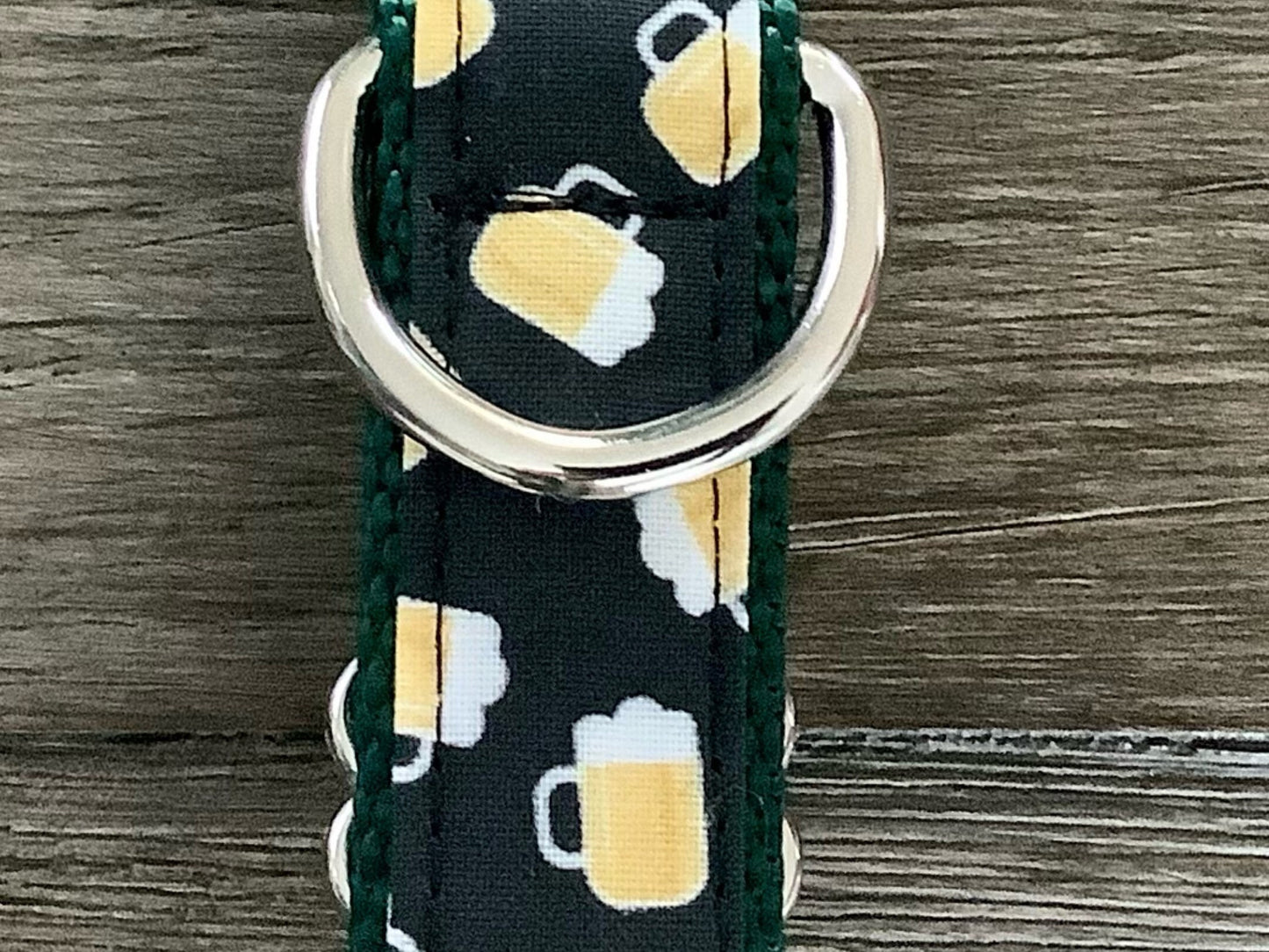 Adjustable Dog Collar with Beer Mugs