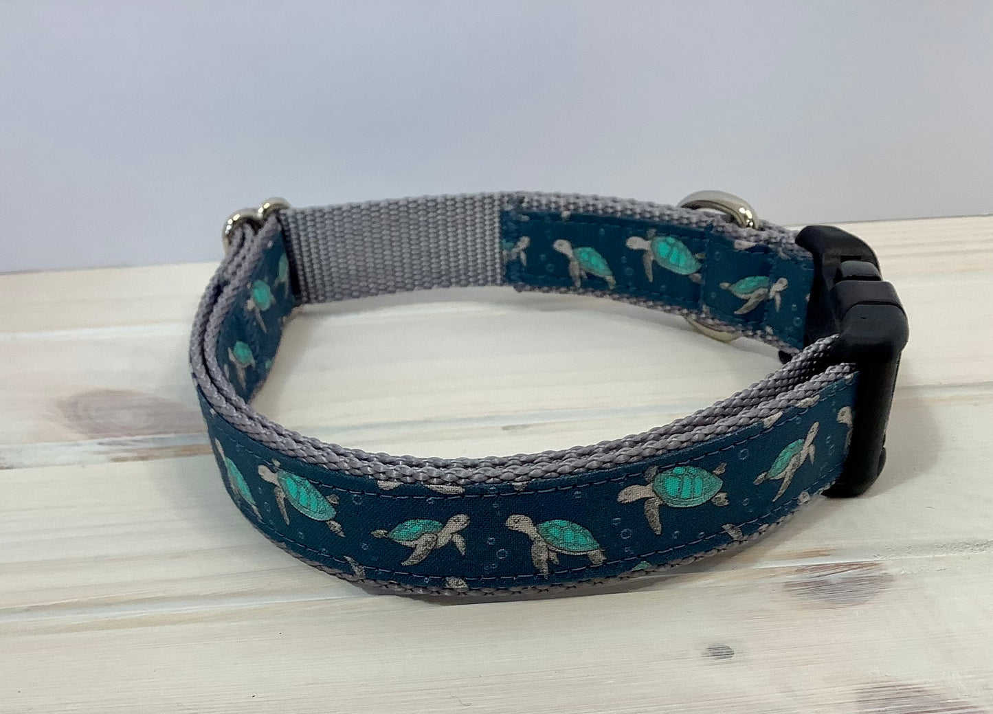 Handcrafted Adjustable Dog Collar with Sea Turtle