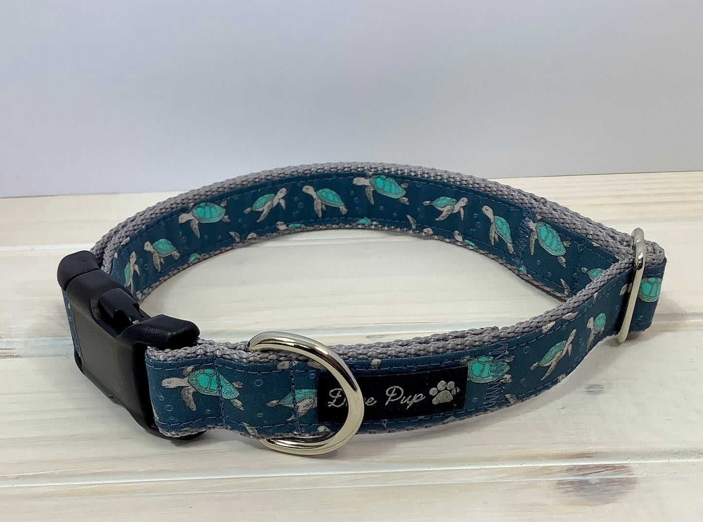 Handcrafted Adjustable Dog Collar with Sea Turtle