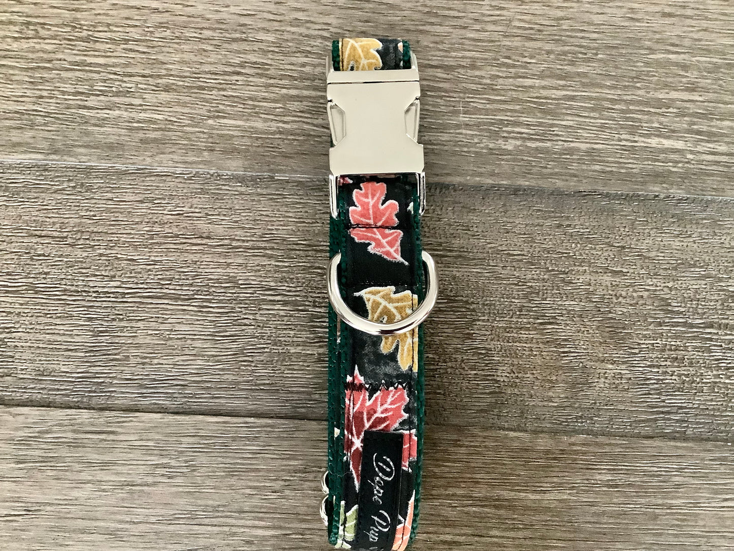 Autumn Dog collar with Falling Leaves