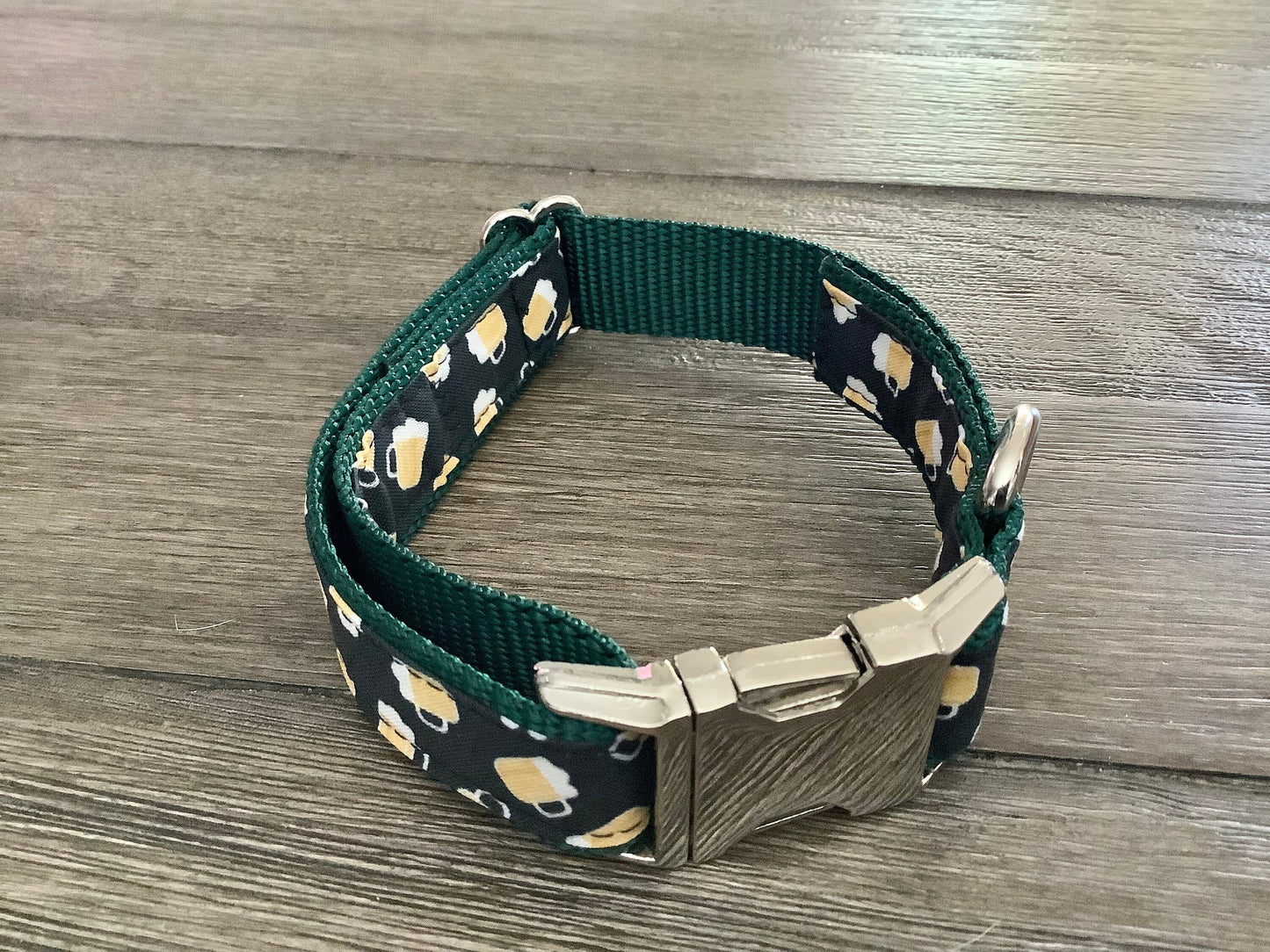 Adjustable Dog Collar with Beer Mugs
