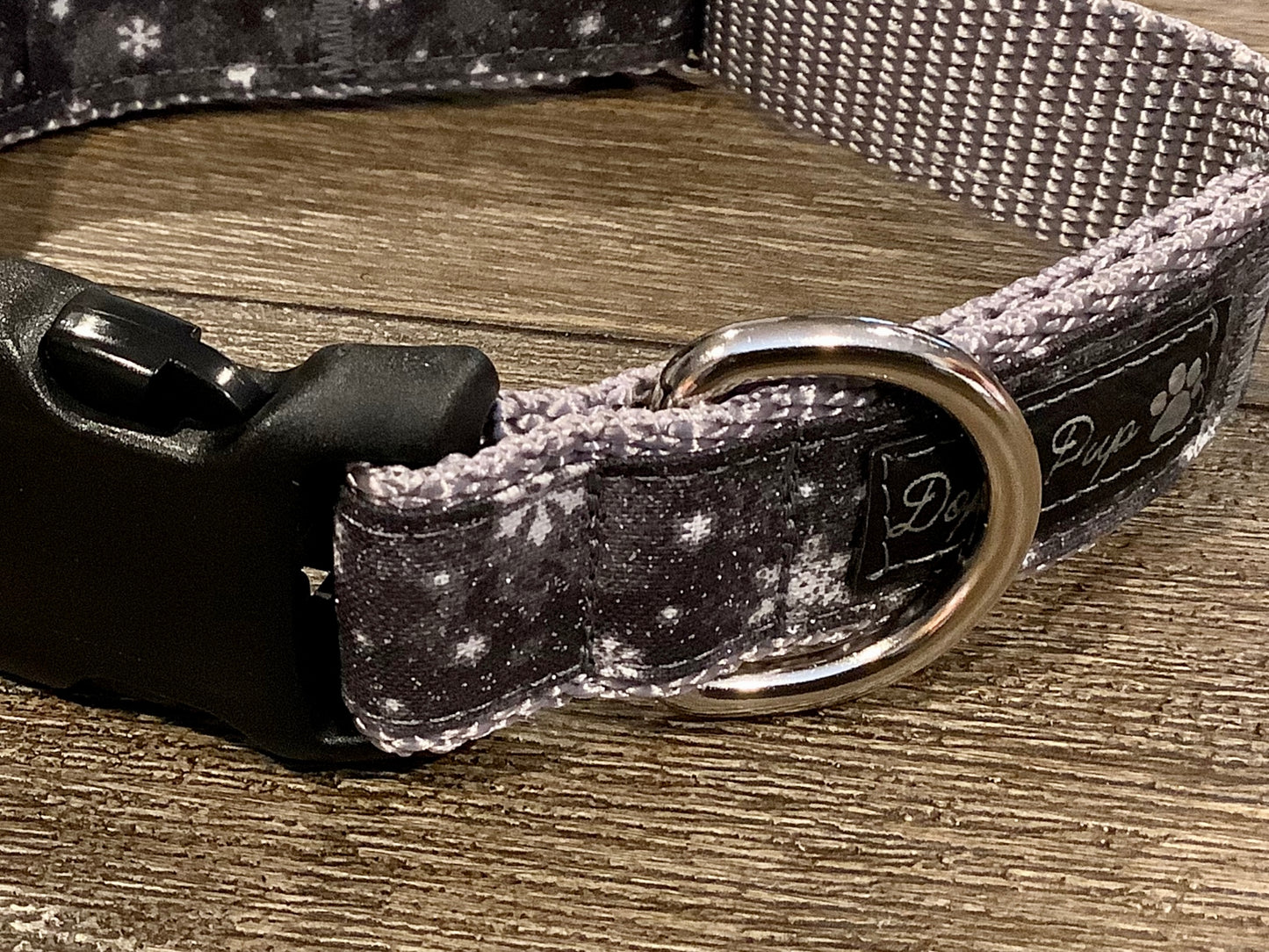 Adjustable Dog Collar with SnowFlakes for Christmas