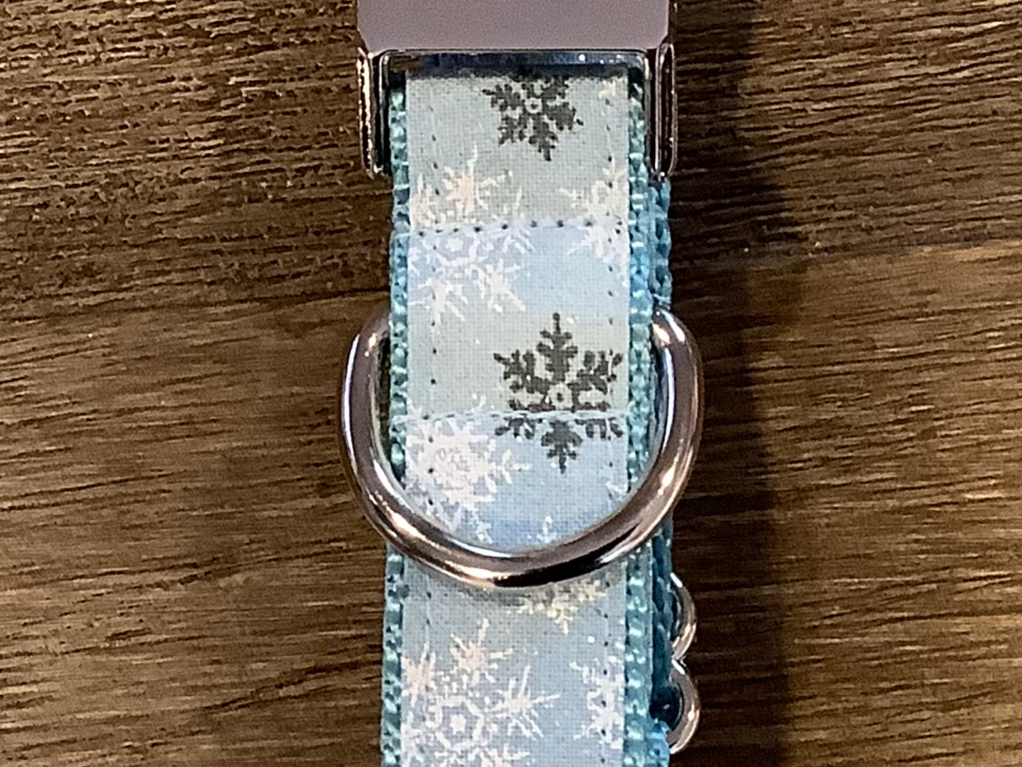 Adjustable Dog Collar with SnowFlakes for Christmas, Blue