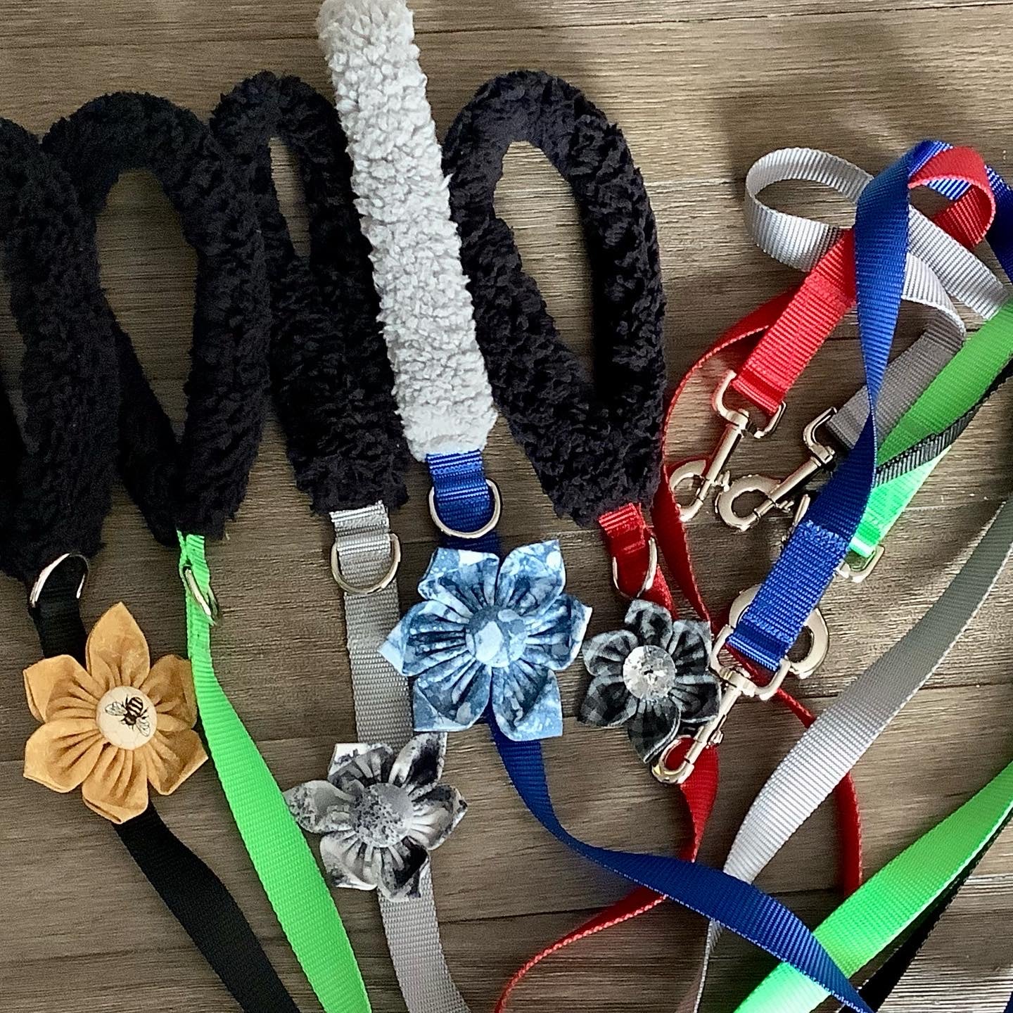 Adjustable Dog Collar with SnowFlakes for Christmas, Blue