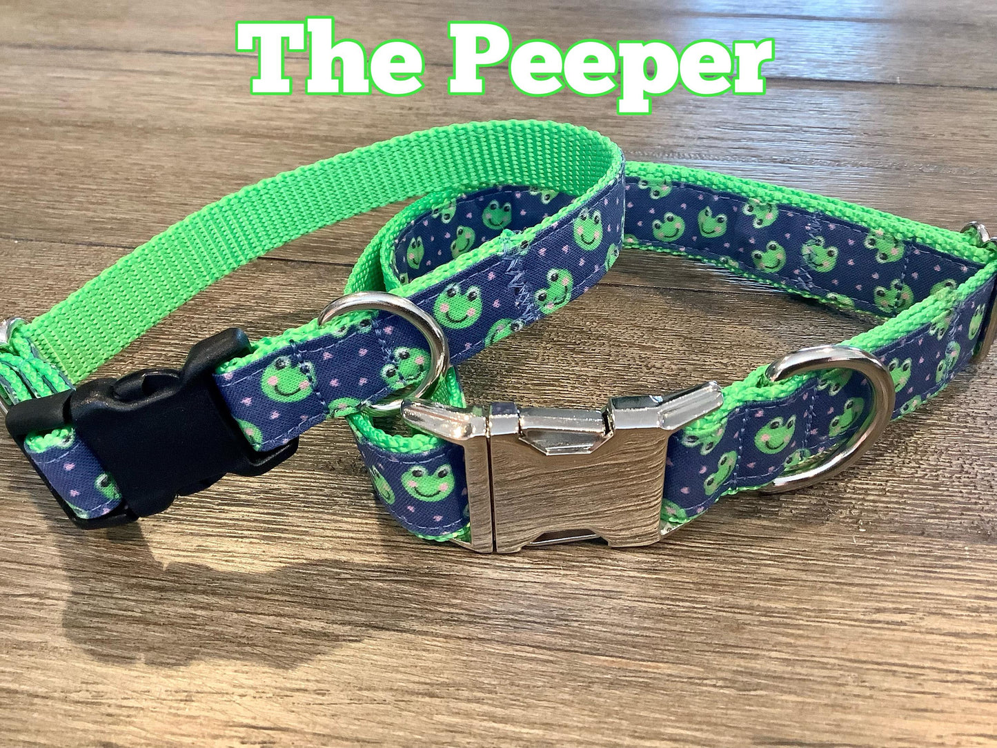 Fun Dog Collar with green frogs